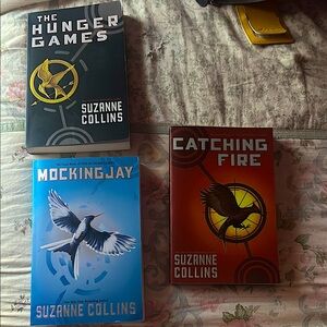 The Hunger Games Trilogy Book Set
